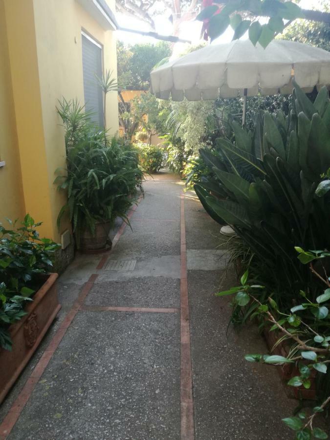 كابري B&B Punta Vivara المظهر الخارجي الصورة